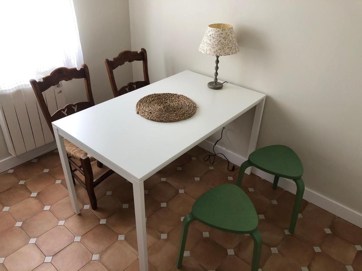 Aparthotel La Casita De El Montan Baja Avilés Exteriér fotografie